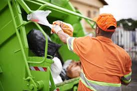 Best Attic Cleanout  in Johnston City, IL